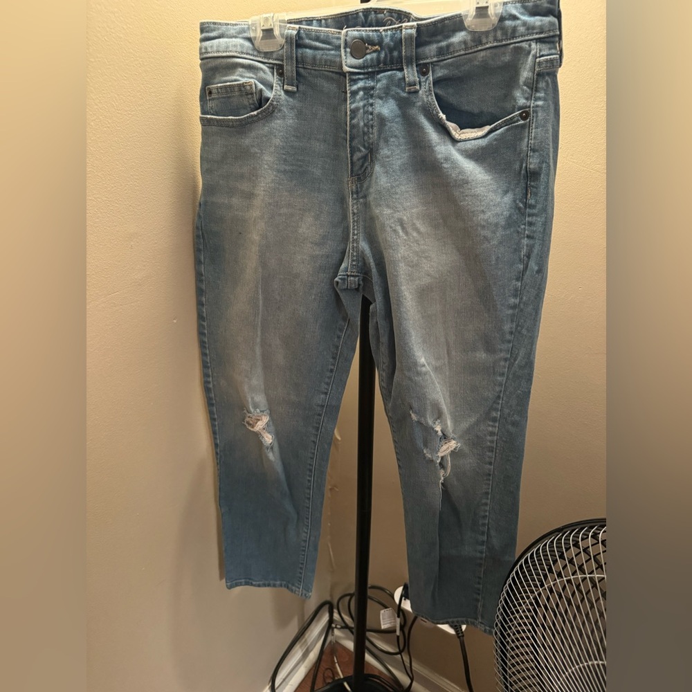 Women’s universal thread jeans